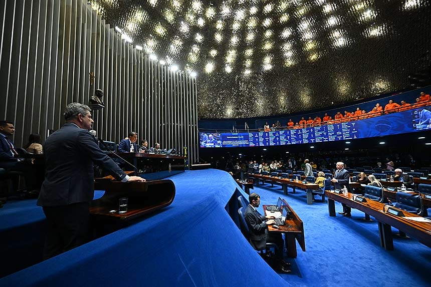 Projeto que pune divulgação de imagens de vítimas de crimes e acidentes volta à Câmara — Senado Notícias