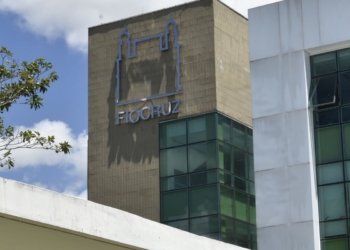 Fiocruz e farmacêutica assinam acordo sobre novo antirretroviral