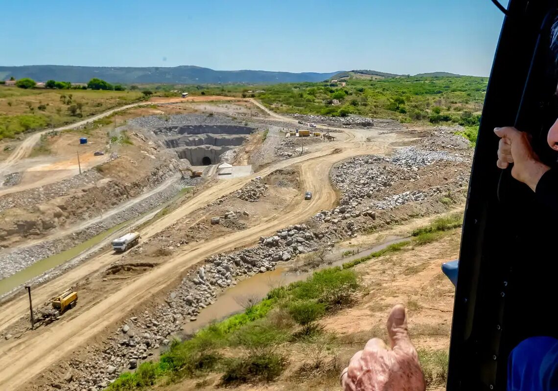 Lula inaugura túnel de transposição das águas do São Francisco no RN