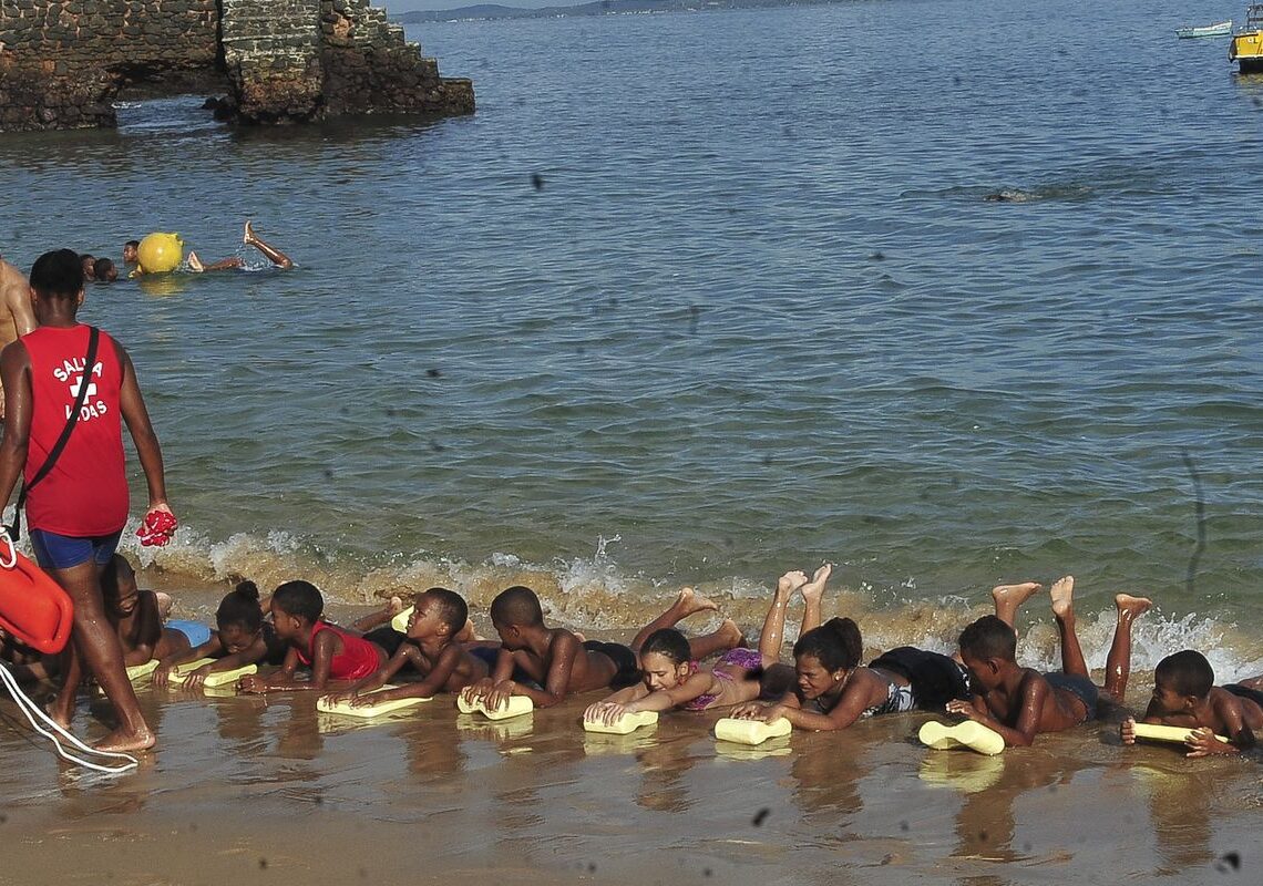 Afogamentos estão entre principais causas de mortes de crianças