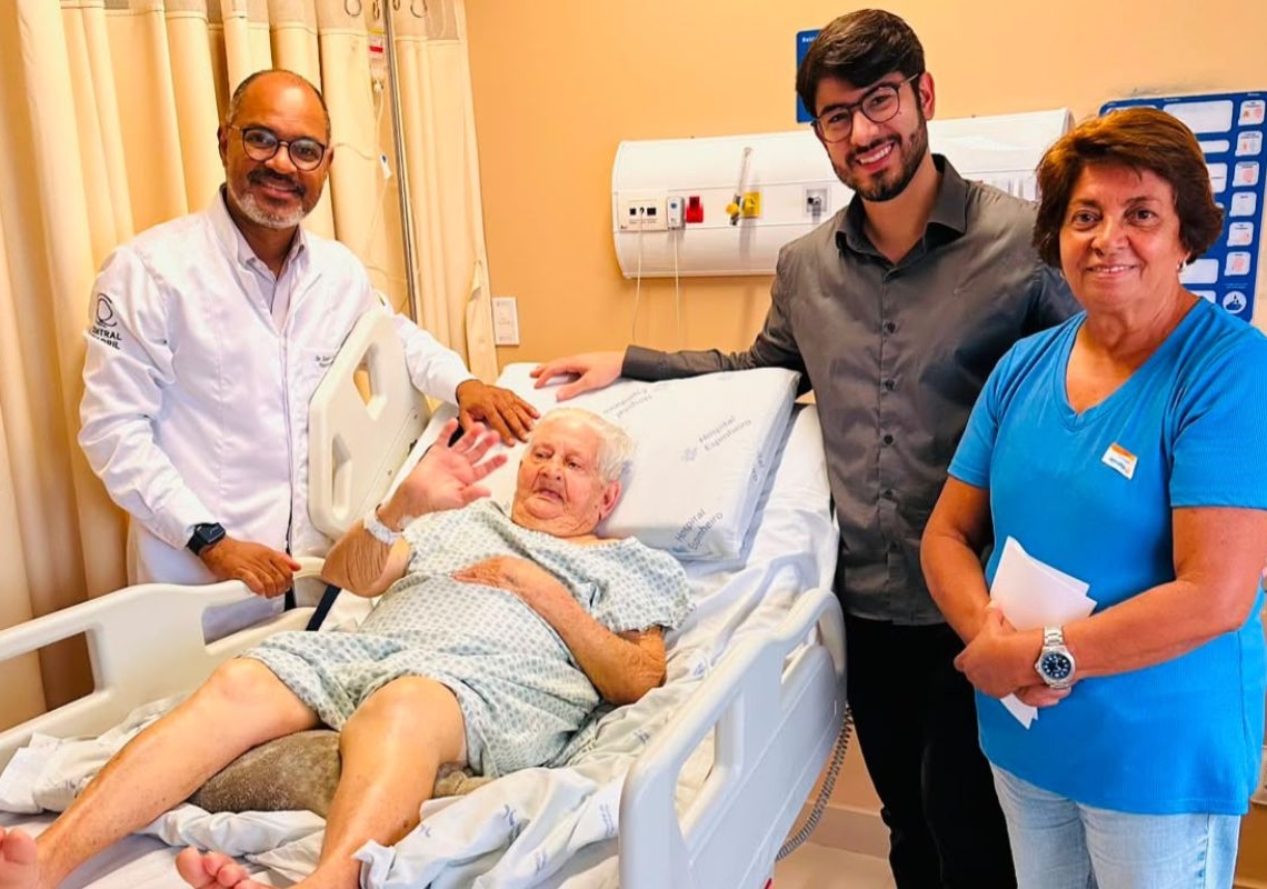 Bem humorada e desenvolta: aos 114 anos, paciente passa por cirurgia de alta complexidade no Recife e se recupera bem