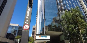 Hapvida amplia uso de energia renovável, avança em diversidade e consolida IA na assistência, mostra Relatório de Sustentabilidade
