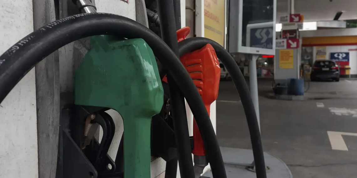 Gasolina com 32% de etanol deve ser R$ 0,03 mais barata