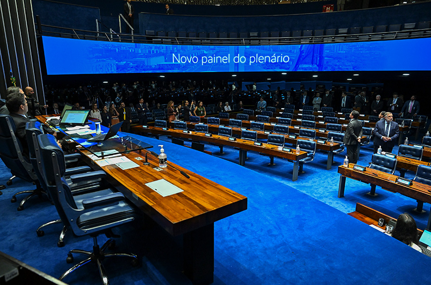 Entenda como funciona o sistema eletrônico das votações no Senado — Senado Notícias