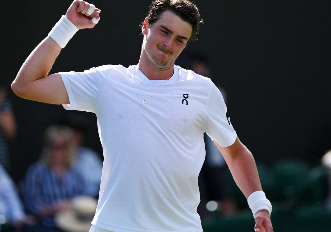 João Fonseca crava segunda vitória no Torneio de Wimbledon, em Londres