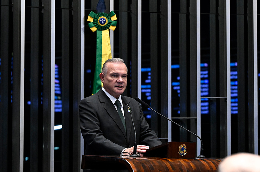 Wellington Fagundes pede apoio a projeto que reforça combate ao feminicídio — Senado Notícias