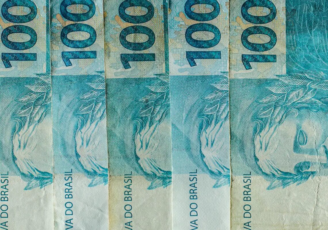 Caixa paga Bolsa Família de julho a beneficiários com NIS de final 4