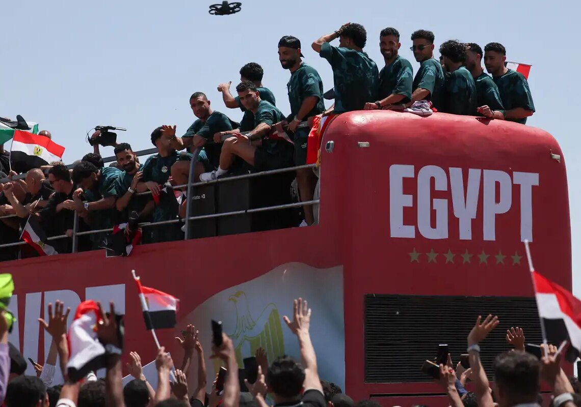 Jogadores do Egito são recebidos como heróis após atuação na Copa
