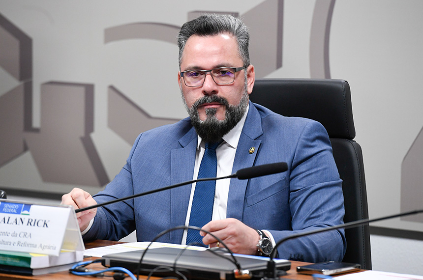 CAE pode aprovar isenção do IR para aposentadas com doença pulmonar rara — Senado Notícias