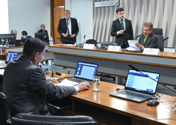 CRE examina indicações de diplomatas para Unesco e República do Mali — Senado Notícias