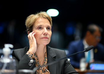 Lei confirma MP de socorro emergencial a vítimas de desastres climáticos — Senado Notícias
