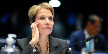 Lei confirma MP de socorro emergencial a vítimas de desastres climáticos — Senado Notícias