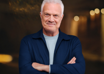 NotreDame Saúde estreia campanha com Pedro Bial e muda o discurso sobre saúde