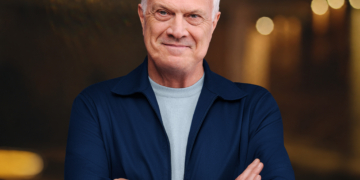 NotreDame Saúde estreia campanha com Pedro Bial e muda o discurso sobre saúde