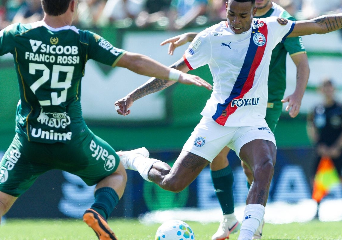 Brasileirão: Chapecoense busca empate com Bahia em jogo de seis gols