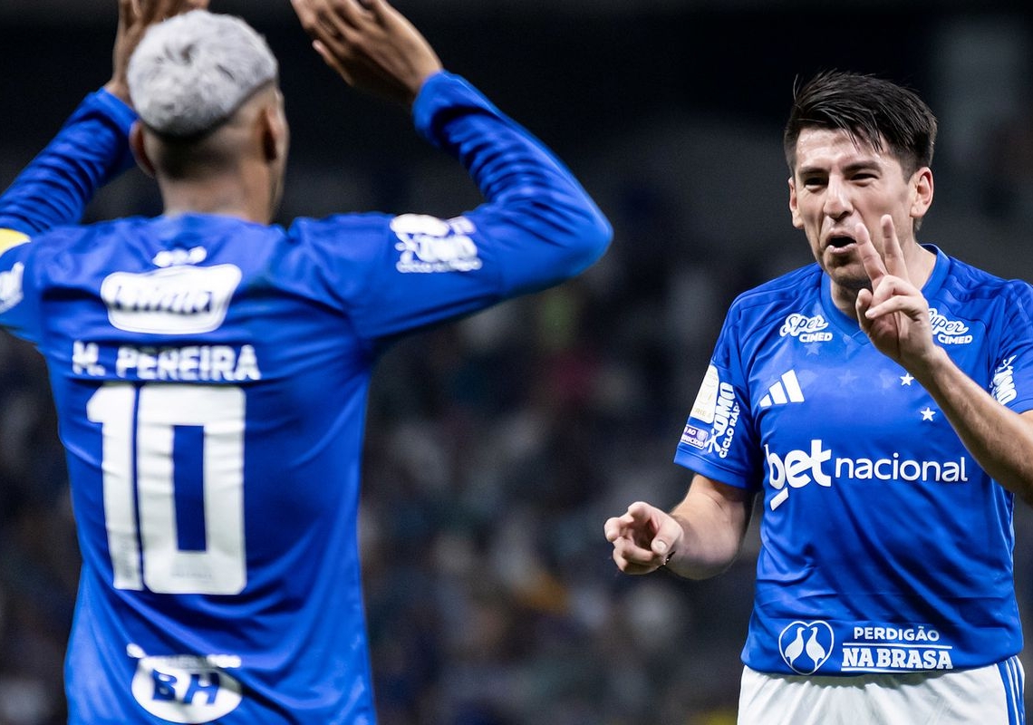 Cruzeiro vence Flamengo e Palmeiras agradece no Brasileirão