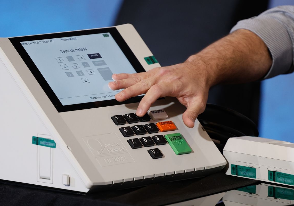Totalização dos votos é aberta, auditável e segura, diz TSE