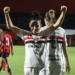 São Paulo vence Vitória e assume liderança do Brasileirão Feminino