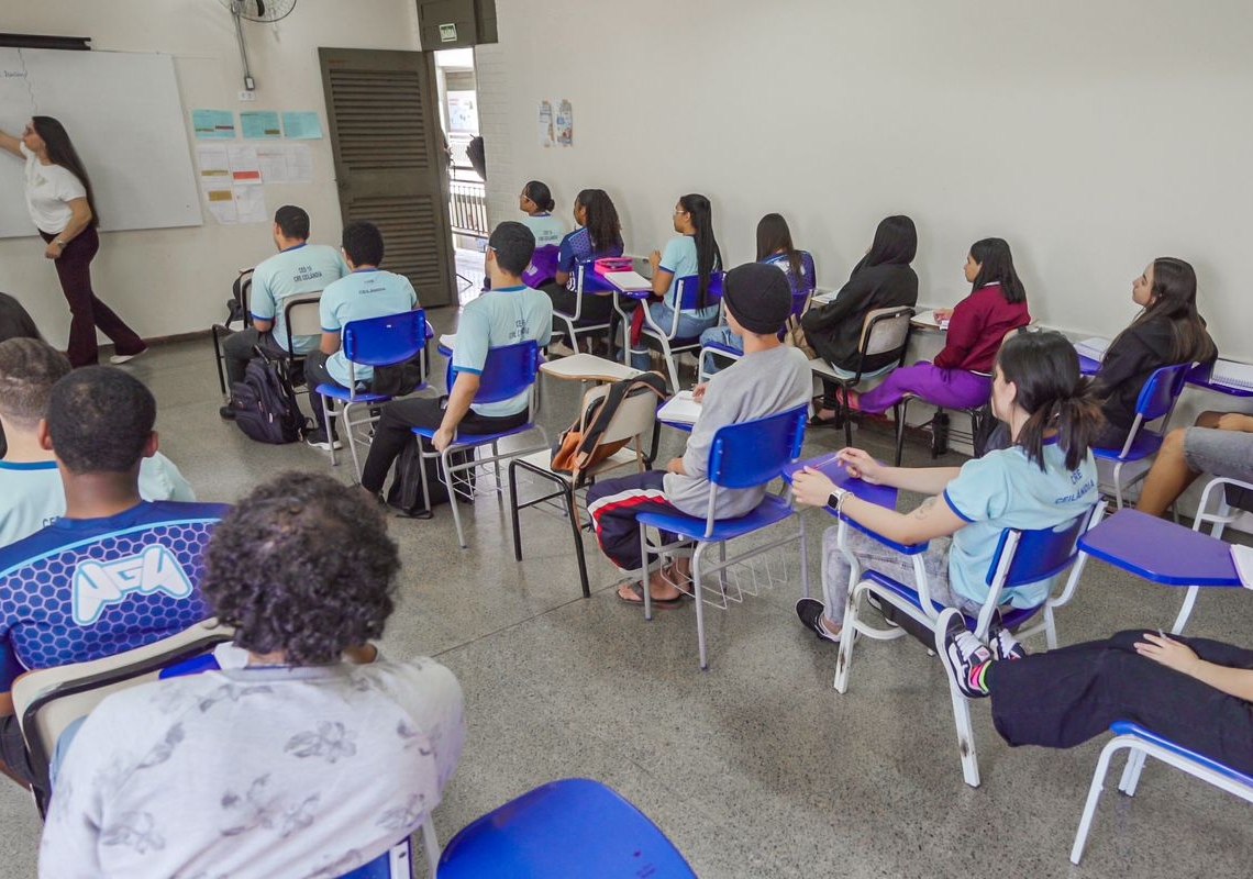 Pé-de-Meia começa a pagar quinta parcela de frequência nesta segunda