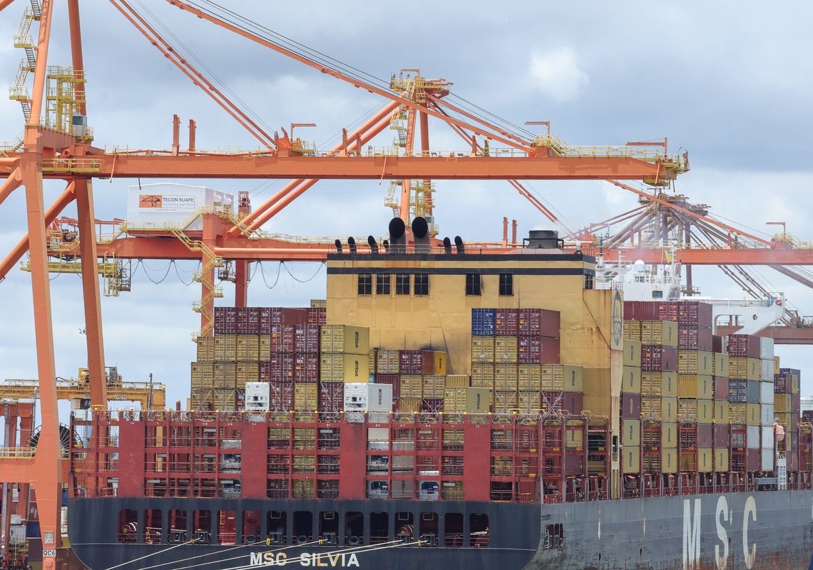 Balança comercial de julho tem superávit de US$ 7 bilhões