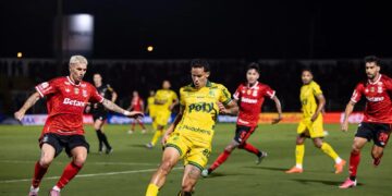 Rodada ajuda e Flamengo volta a depender apenas de si no Brasileirão