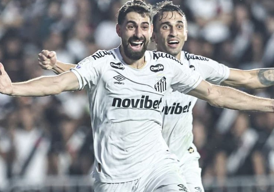 Santos desencanta no 2º tempo e atropela o Vasco pelo Brasileirão