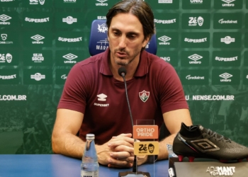 Fluminense demite técnico Zubeldia, após 0 a 0 em casa na Libertadores
