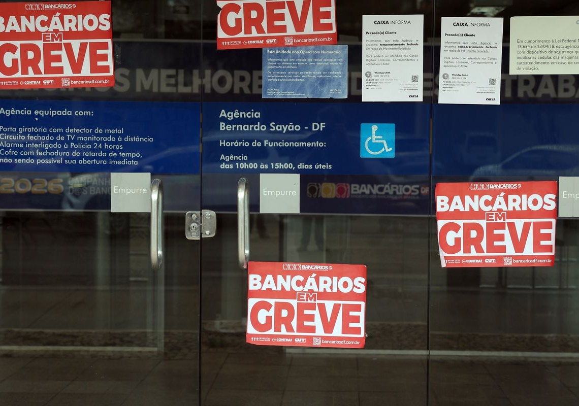 Bancários rejeitam proposta da Caixa e mantêm greve nacional