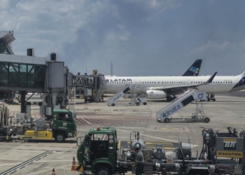 Petrobras reajusta preço médio do querosene de aviação em 13,9%