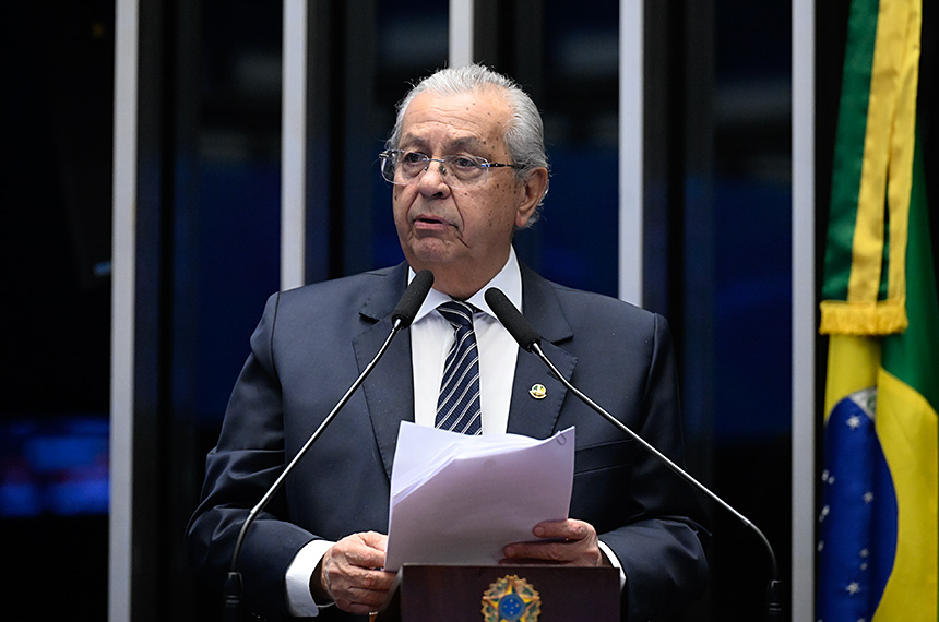 Jayme Campos cobra votação de projeto de amparo a mulheres agredidas — Senado Notícias