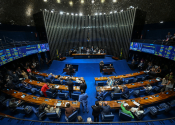 Piranguinho (MG) recebe título de Capital Nacional do Pé de Moleque — Senado Notícias