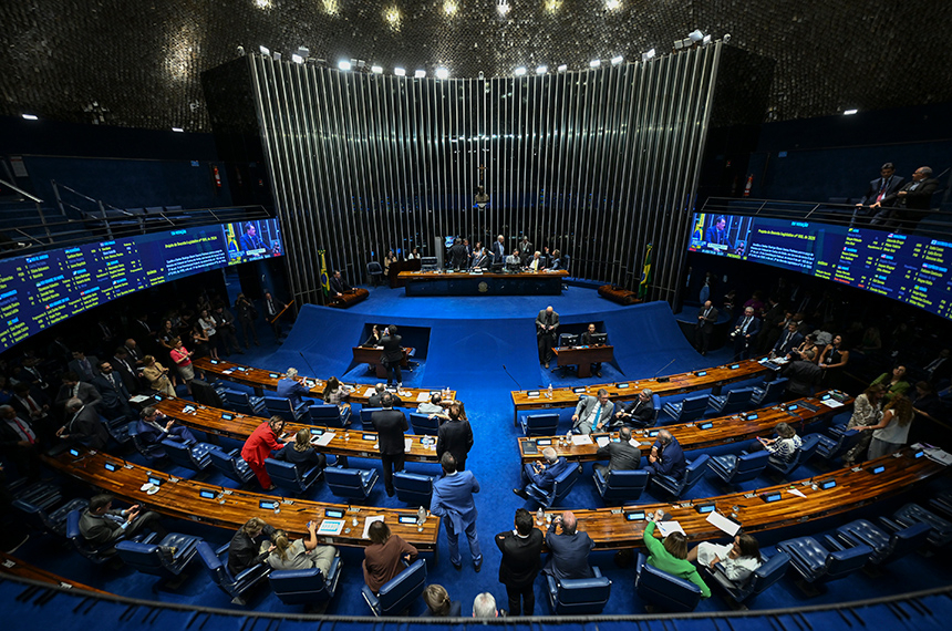 Piranguinho (MG) recebe título de Capital Nacional do Pé de Moleque — Senado Notícias