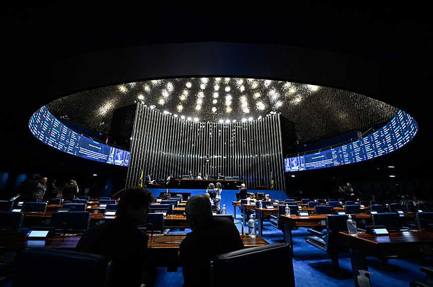 Volta à Câmara proposta de proteção a crianças expostas a violência doméstica no exterior — Senado Notícias