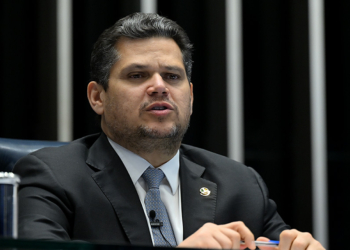 Davi comemora autorização para busca de petróleo na costa do Amapá — Senado Notícias