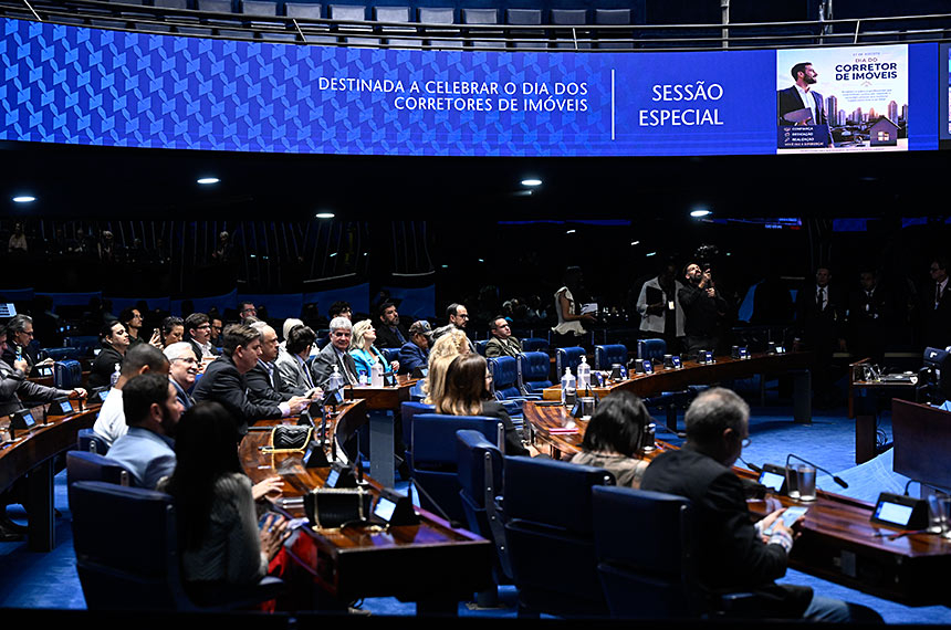 Plenário celebra Dia dos Corretores de Imóveis — Senado Notícias