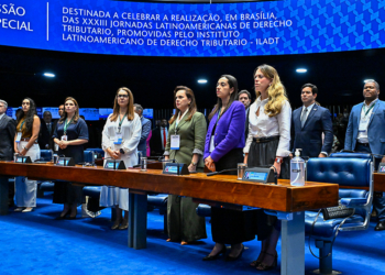Importância do direito tributário é destacada em sessão especial — Senado Notícias