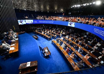 Sessão destaca excelência do ensino da Escola Superior de Ciências da Saúde — Senado Notícias
