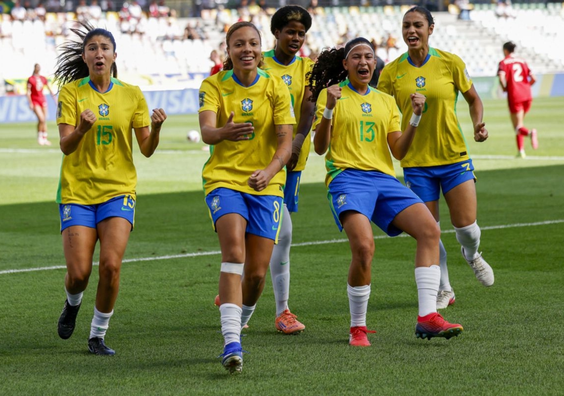 Seleção feminina derrota Canadá e avança às oitavas do Mundial Sub-20