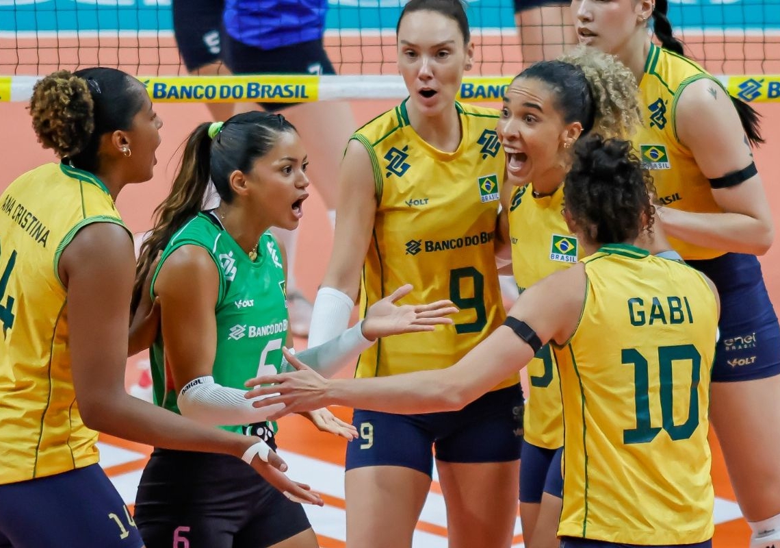 Brasil vence 4º jogo e encara Argentina por vaga olímpica no domingo