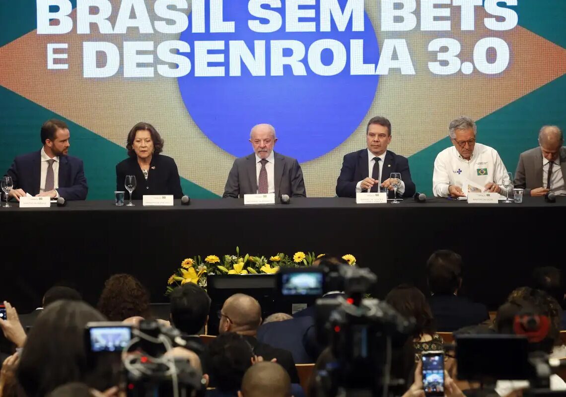 Governo cria terceira fase do Desenrola com compra de dívidas pela Uni