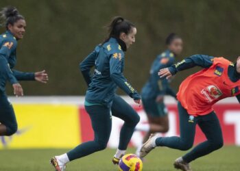 Seleção feminina estreia no Beira-Rio em amistoso contra Argentina