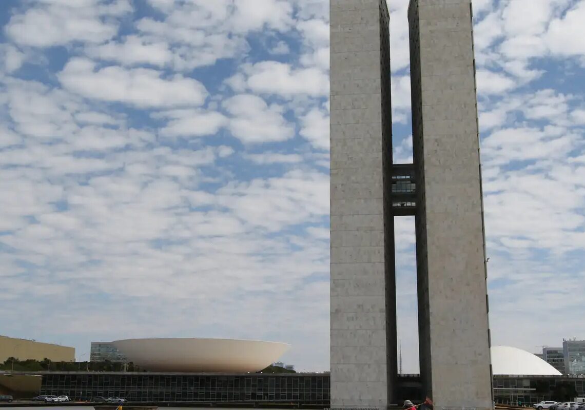 Perfil mais conservador deve mudar agenda do Congresso, diz professor
