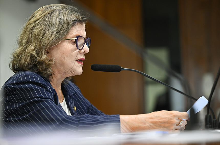 Projeto prevê alerta em veículos novos contra esquecimento de crianças e pets — Senado Notícias