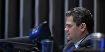 Davi prega ‘serenidade’ no debate político — Senado Notícias
