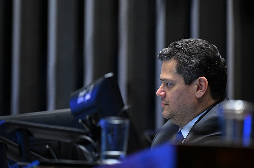 Davi prega ‘serenidade’ no debate político — Senado Notícias