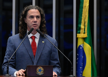Veneziano cobra argumentos de senadores contrários ao fim da escala 6×1 — Senado Notícias