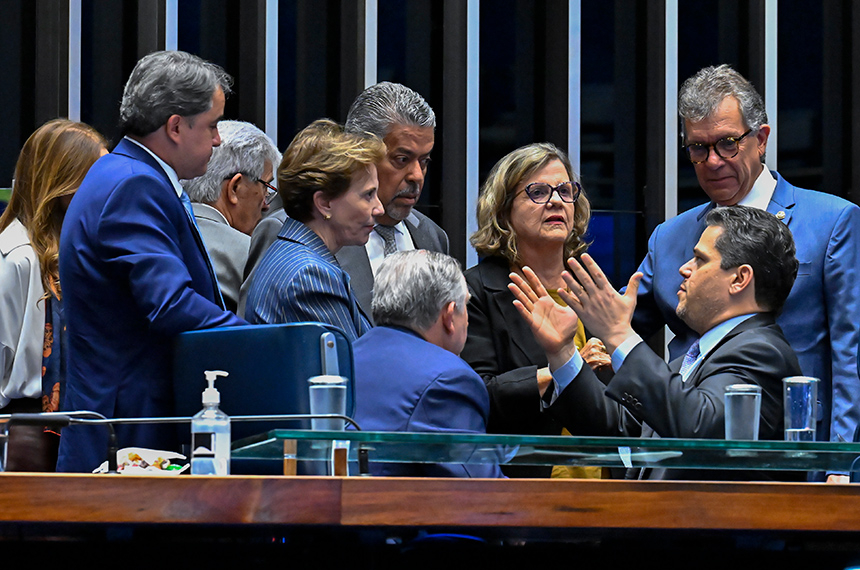 PEC do fim da escala 6×1 passa por 2ª sessão de discussão no Plenário — Senado Notícias