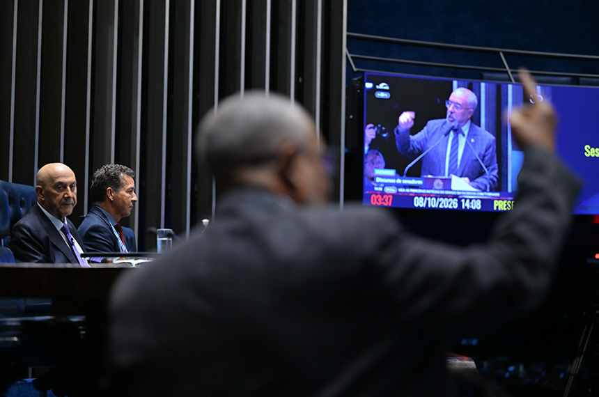 Fim da escala 6×1 passa pela 3ª sessão de discussão no Plenário — Senado Notícias