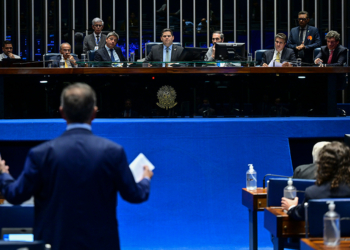 Enamed será obrigatório para exercício da medicina, aprova Senado — Senado Notícias
