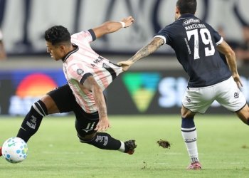 Remo volta a vencer após 12 jogos e complica Botafogo no Brasileirão